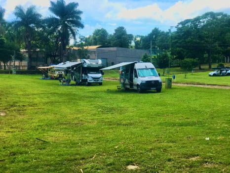 Duas Diárias para Motorhome + passeio de lancha de 3 horas para duas pessoas 