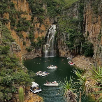 ROTEIRO PREMIUM P/ 2 PESSOAS (4 DIARIAS PARA MOTORHOME+ PASSEIO DE 4X4 NA SERRA DA CANASTRA CASCA DANTA+ PASSEIO DE 4X4 CLASSICO DE CAPITOLIO+ PASSEIO DE LANCHA DE 6 HORAS)